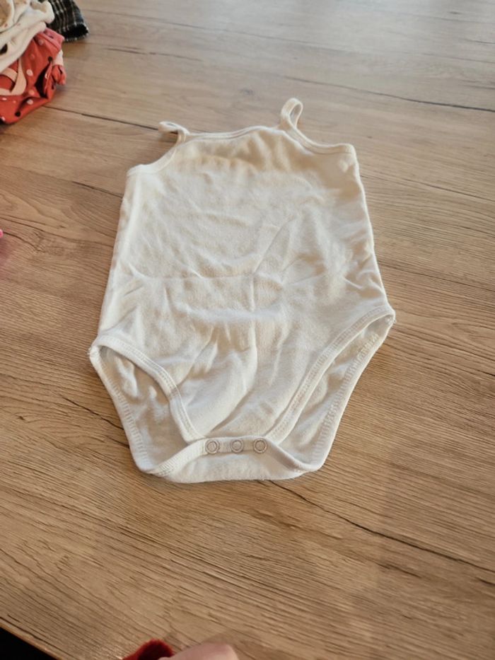 Lot de bodys 24 mois - photo numéro 5