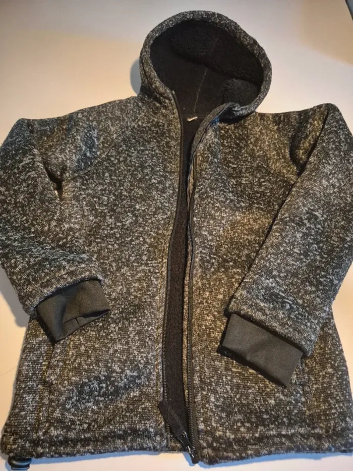 Veste polaire 9/10 ans - photo numéro 2