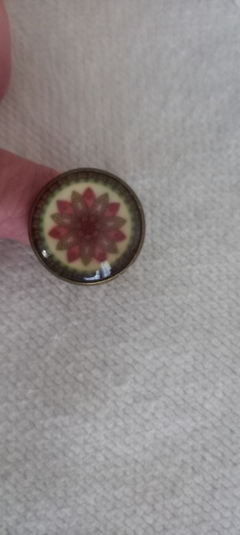 Bague cabochon  fleurs mandala