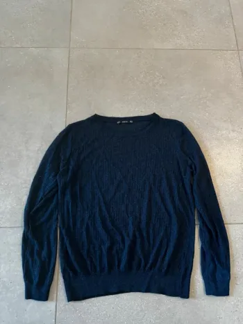 Haut navy Zara, taille M, très bon état