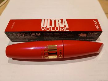 Avon mascara Ultra volume noir