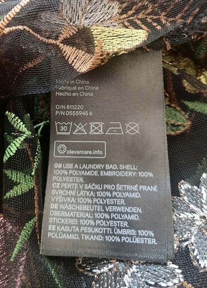 Top noir broderie fleurs transparent Taille S H&M - photo numéro 12