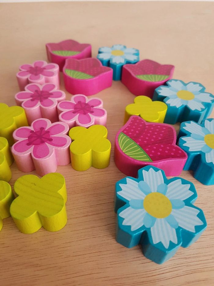 Haba jeu d'encastrement en bois fleurs magiques - photo numéro 6