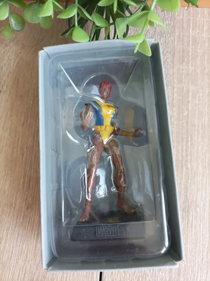 Figurine Marvel Wolfbane Eaglemoss Super Héros - photo numéro 3