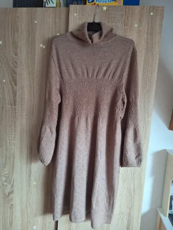 Robe en laine taille L