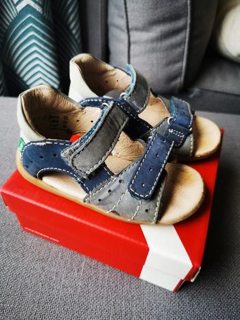 Sandales kickers taille 24