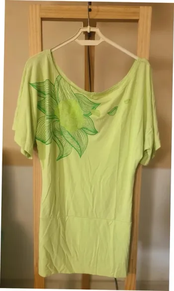 Haut vert pomme taille M