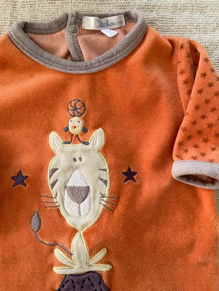 Pyjama 1 mois très bon etat Kitchoun - photo numéro 2