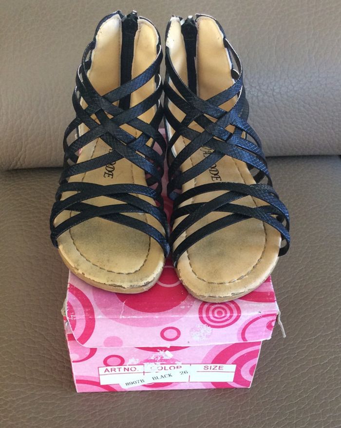 Sandales pointure 26