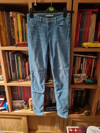 Jean Levis 711 skinny taille 36