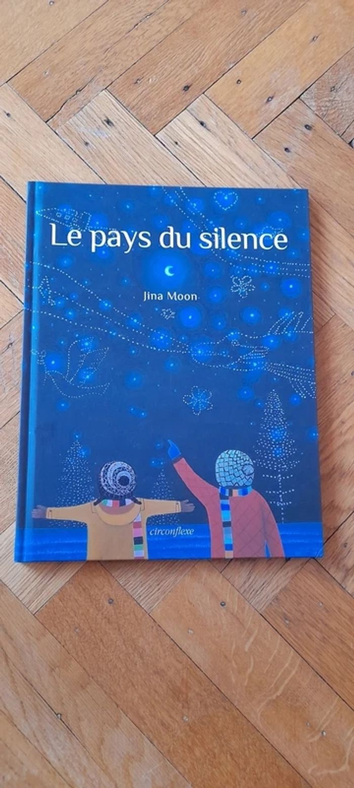 Neuf livre "Le pays du silence" Jina Moon