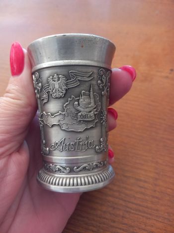 Tasse ancienne Austria