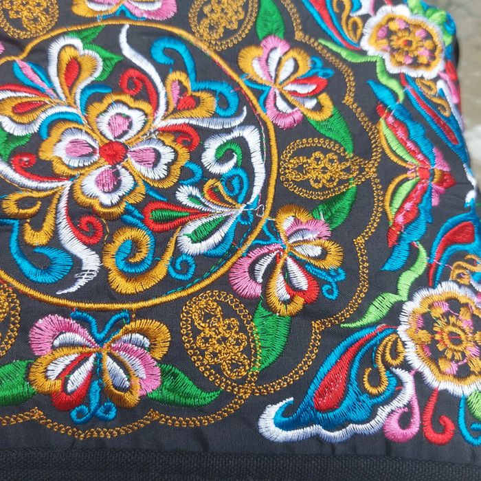 Magnifique sac brodé - photo numéro 5