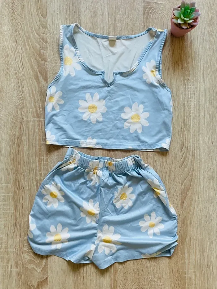 Ensemble fille 11-12 ans crop top + short