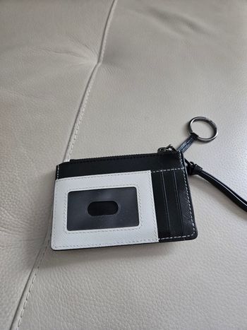 Porte cartes + porte monnais + porte cle de chez Marc Jacobs TBE