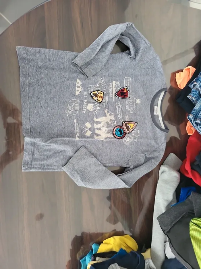 Tee shirt manche longue tape a l oeil 128 cm 8 ans