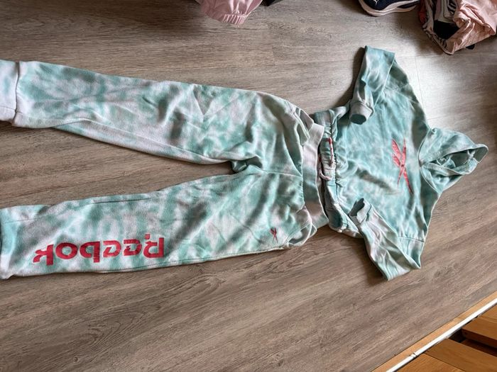 Jogging Reebok taille 8 ans