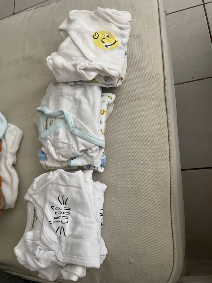 Lot bodies naissance