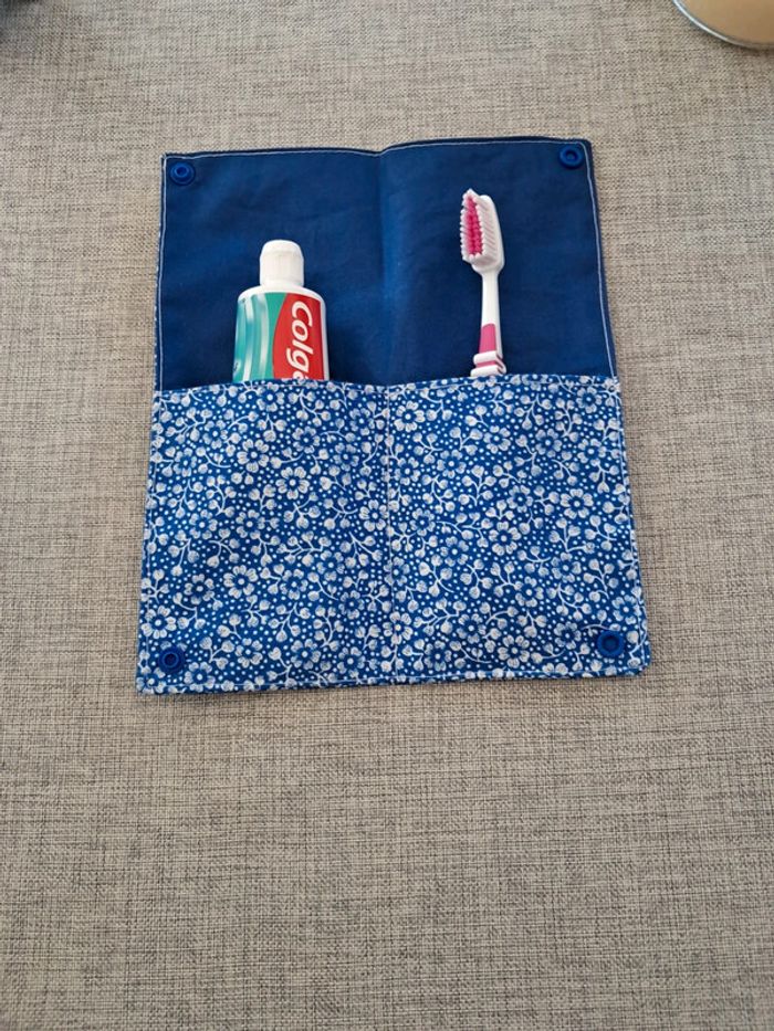 Étui imperméable brosse à dents  - Neuf