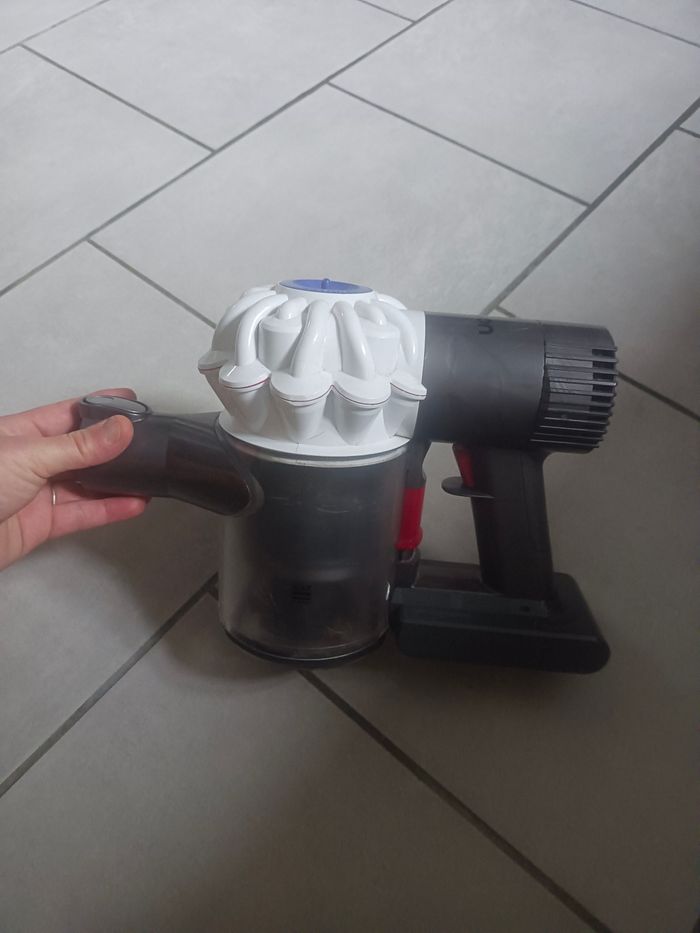 Aspirateur - photo numéro 2