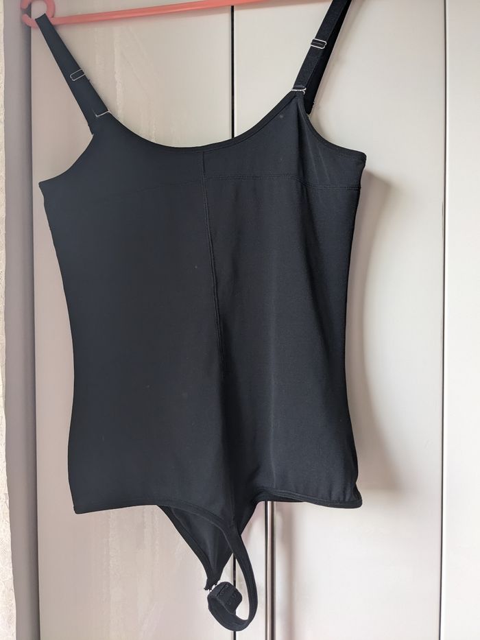 Body gainant femme - photo numéro 7