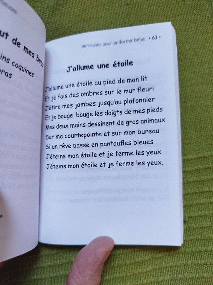 Livre Les P'tites berceuses et autres comptines pour endormir bébé - photo numéro 4