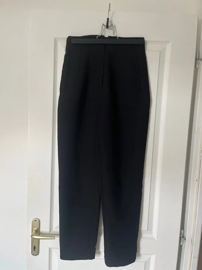 Pantalon noir taille haute Zara