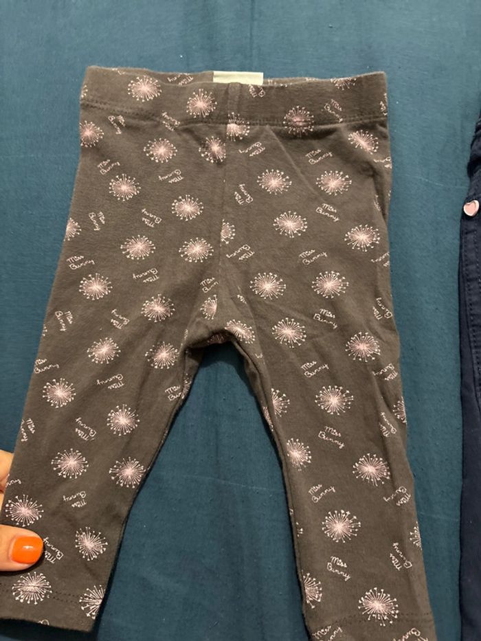 Lot de 2 pantalons fille T6 et 9 mois - photo numéro 5