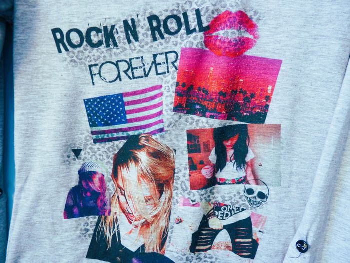 T-shirt Femme kiabi S 36 Rock imprimé manches longues TBE - photo numéro 2