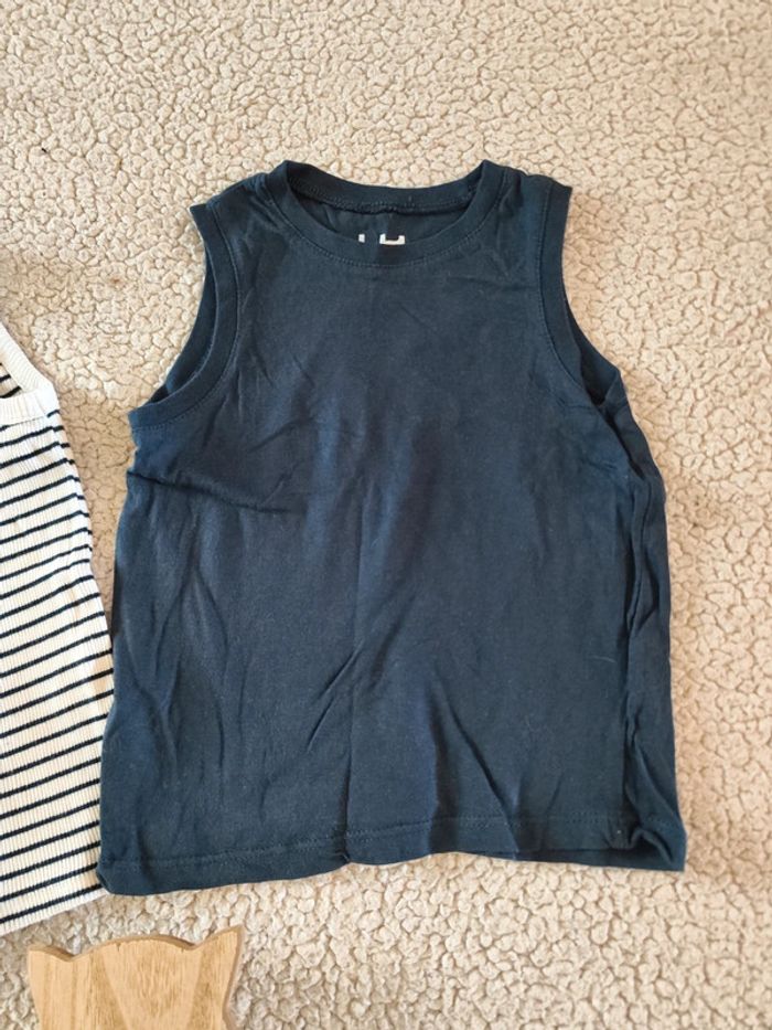 Lot de 2 débardeurs 3 ans - photo numéro 2