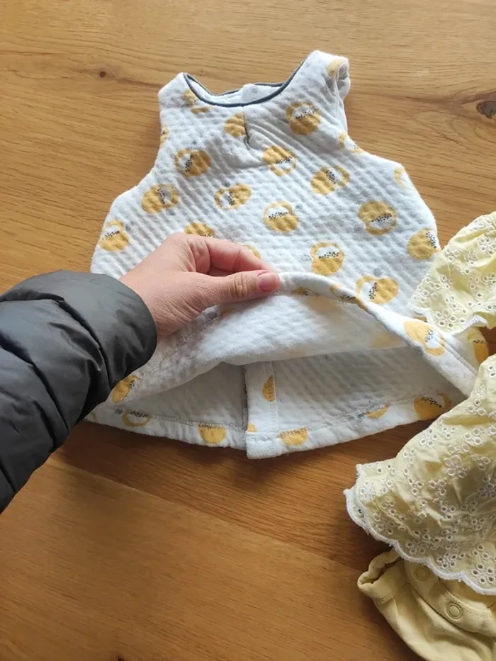 Lot Robe 1 mois jaune - photo numéro 2