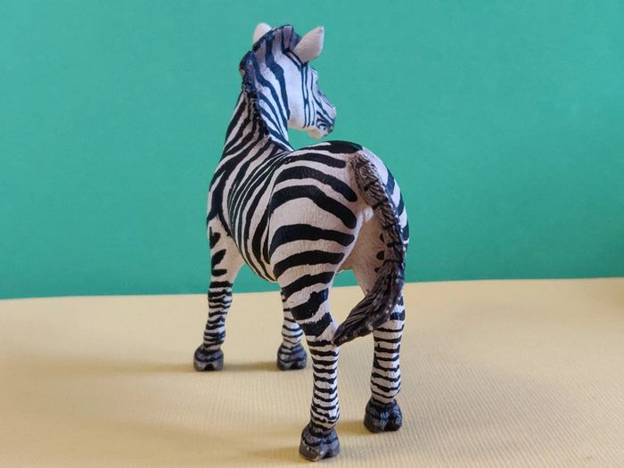 Zèbre marque Schleich - 9 cm - photo numéro 4