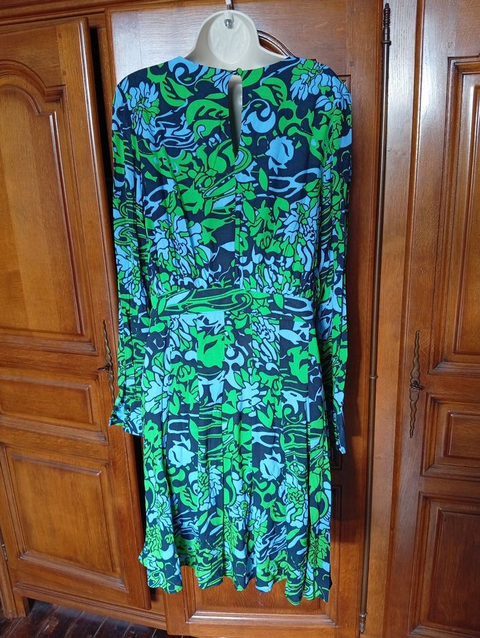 Robe H&M taille 38 - photo numéro 2