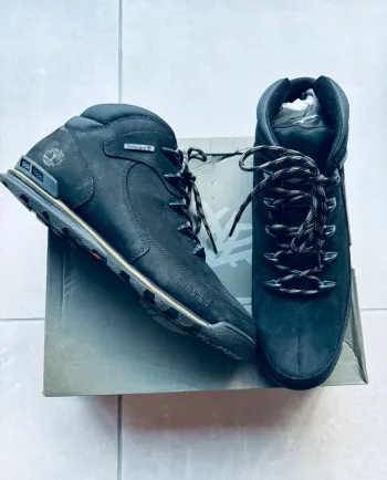 Magnifiques boots Timberland homme noires Euro Rock Mid Hiker neuves