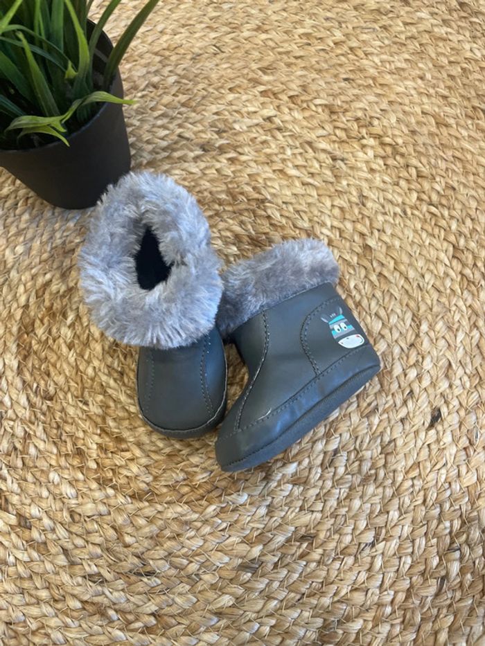 Chaussure bebe - photo numéro 2