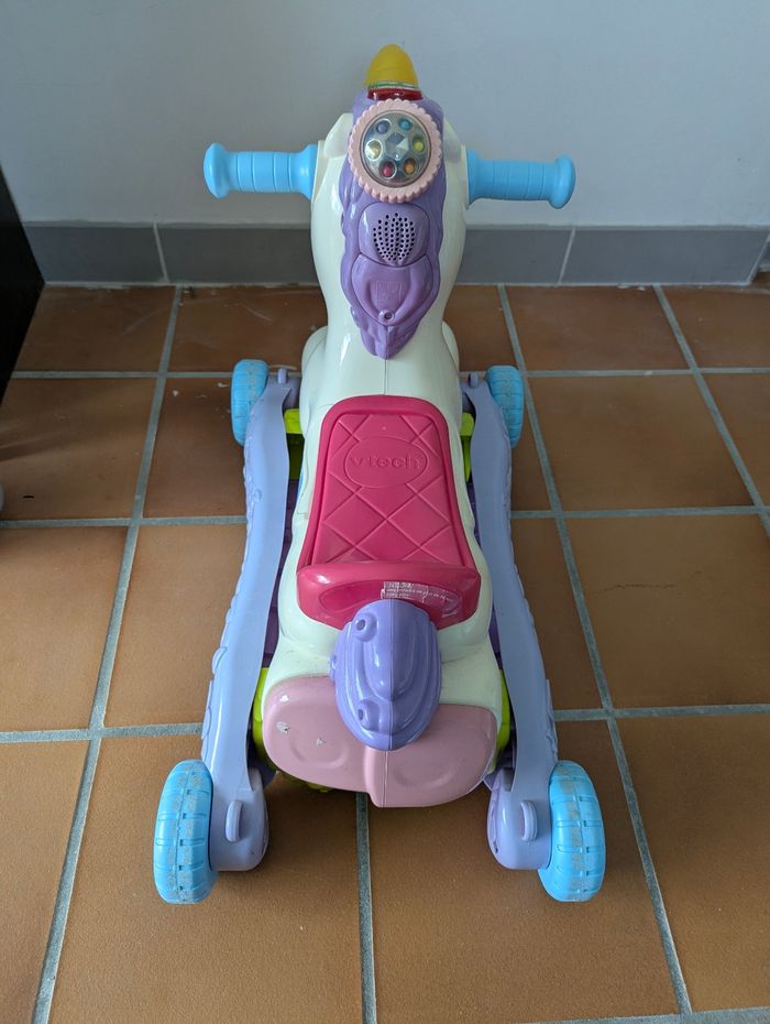 Cheval a bascule ou poussé - photo numéro 3