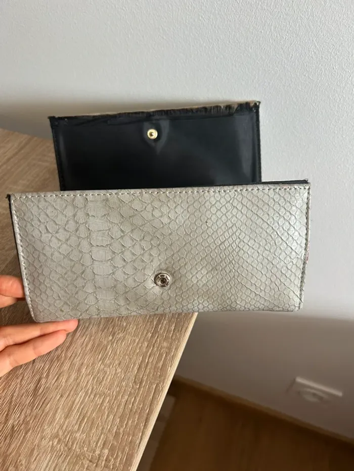 À donner Porte-feuille python Zara - photo numéro 5