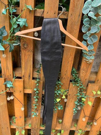 Ancienne ceinture en cuir de vachette - les 3 suisses taille s