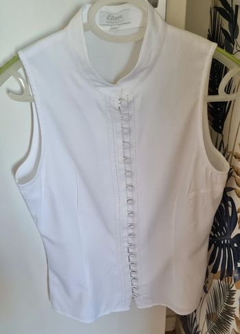 Chemisier blanc sans manches
