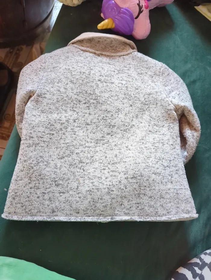 Veste molletonnée brodée fleurie - photo numéro 5