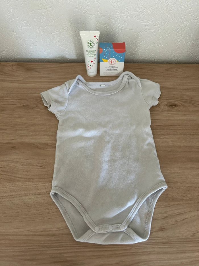 🧸 Body blanc pour bébé 🧸 - photo numéro 2