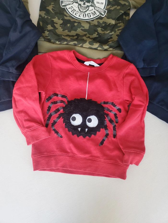 Lot Pulls 5 ans - photo numéro 2