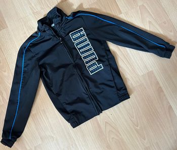 Jolie veste de jogging Umbro T. 8 ans garçon TBE