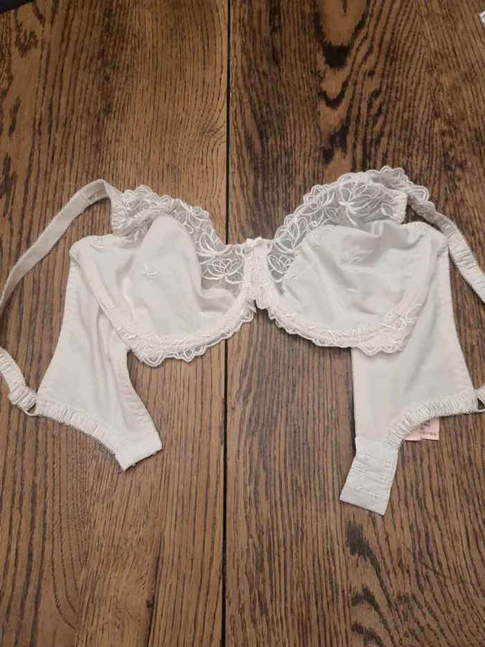 Soutiens-gorge blanc Hunkemöller fr95D eu80D - photo numéro 11