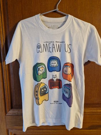 Tshirt among us chat