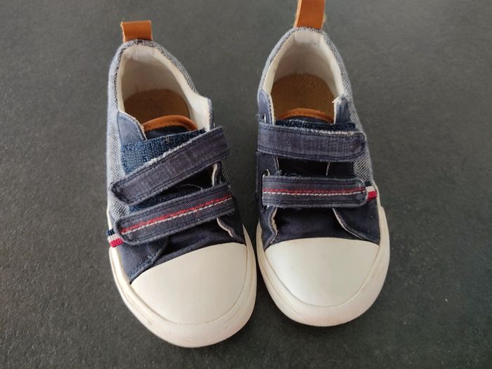 Chaussures pointure 28