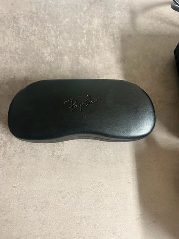 Étui lunette ray-ban noir