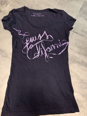 Tee shirt guess