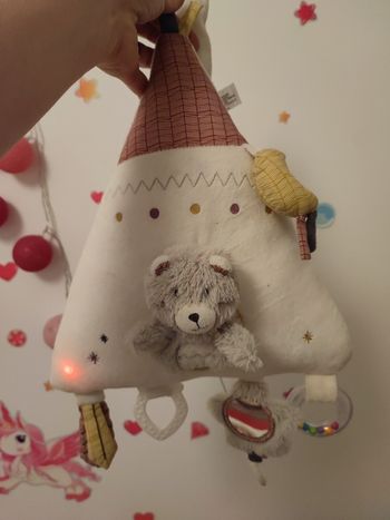 Jouet d'éveil avec musique