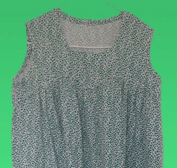 🍀Robe d'été feuillages vert. Faite main. Taille 34/36 🍀